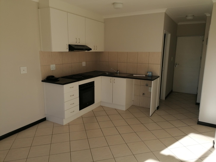 To Let 2 Bedroom Property for Rent in Buh Rein Estate Western Cape